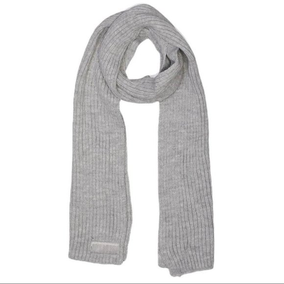 NWT VS Pink Ribbed Gray Scarf - Picture 1 of 5